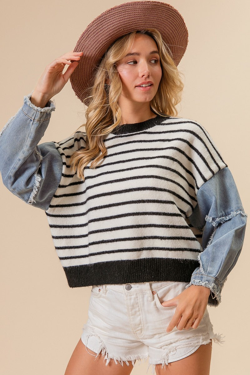 WASHED DENIM SLEEVE STRIPED SWEATER