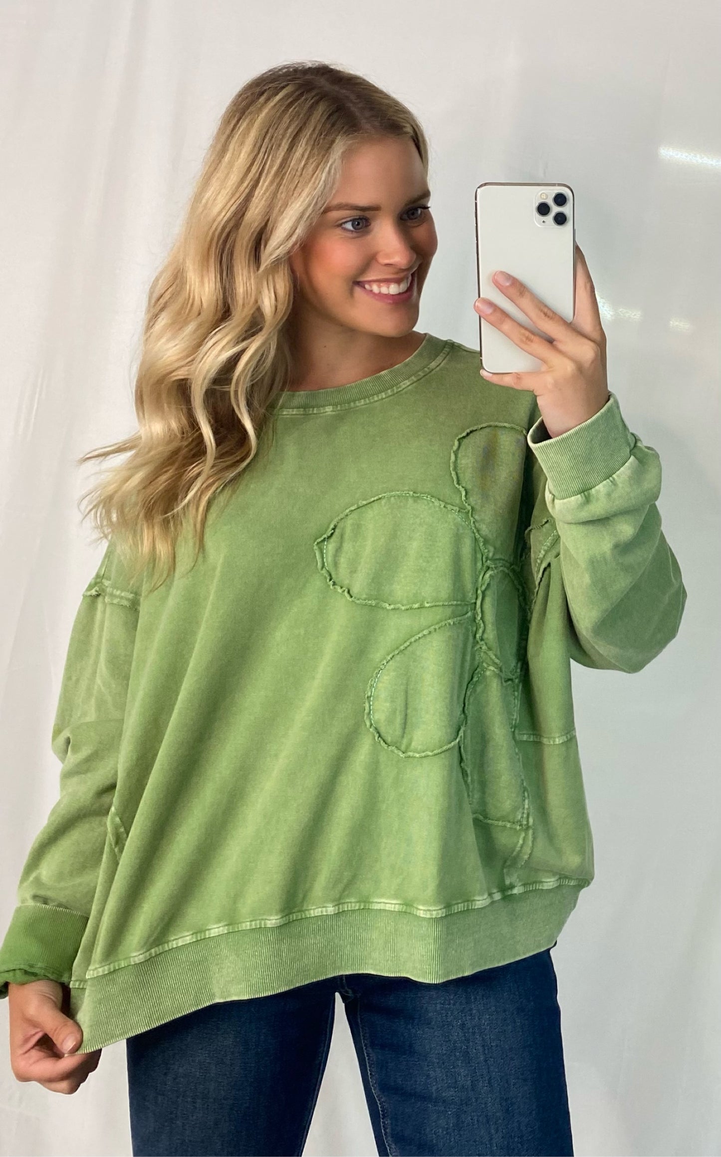 Green Flower Patch Detail Top