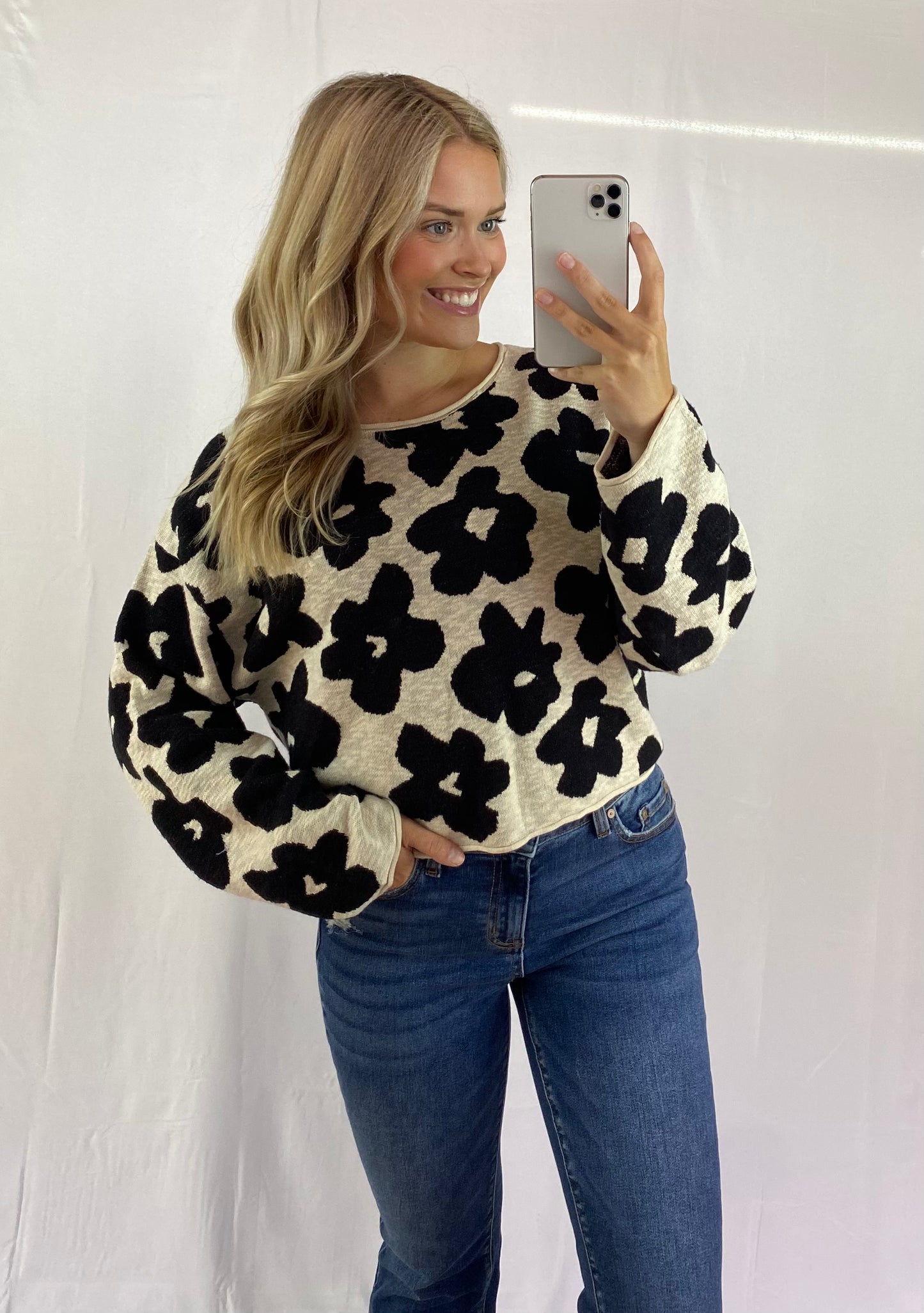 Loose Fit Flower Lightweight Sweater Top