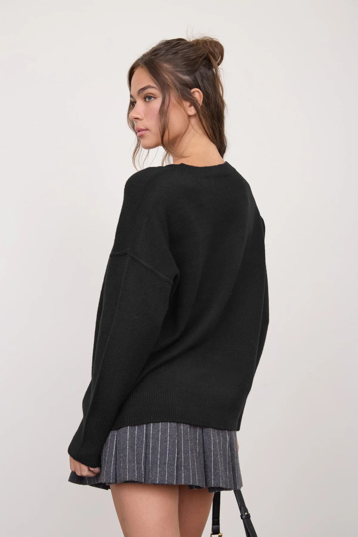 SOLID CREWNECK KNIT SWEATER