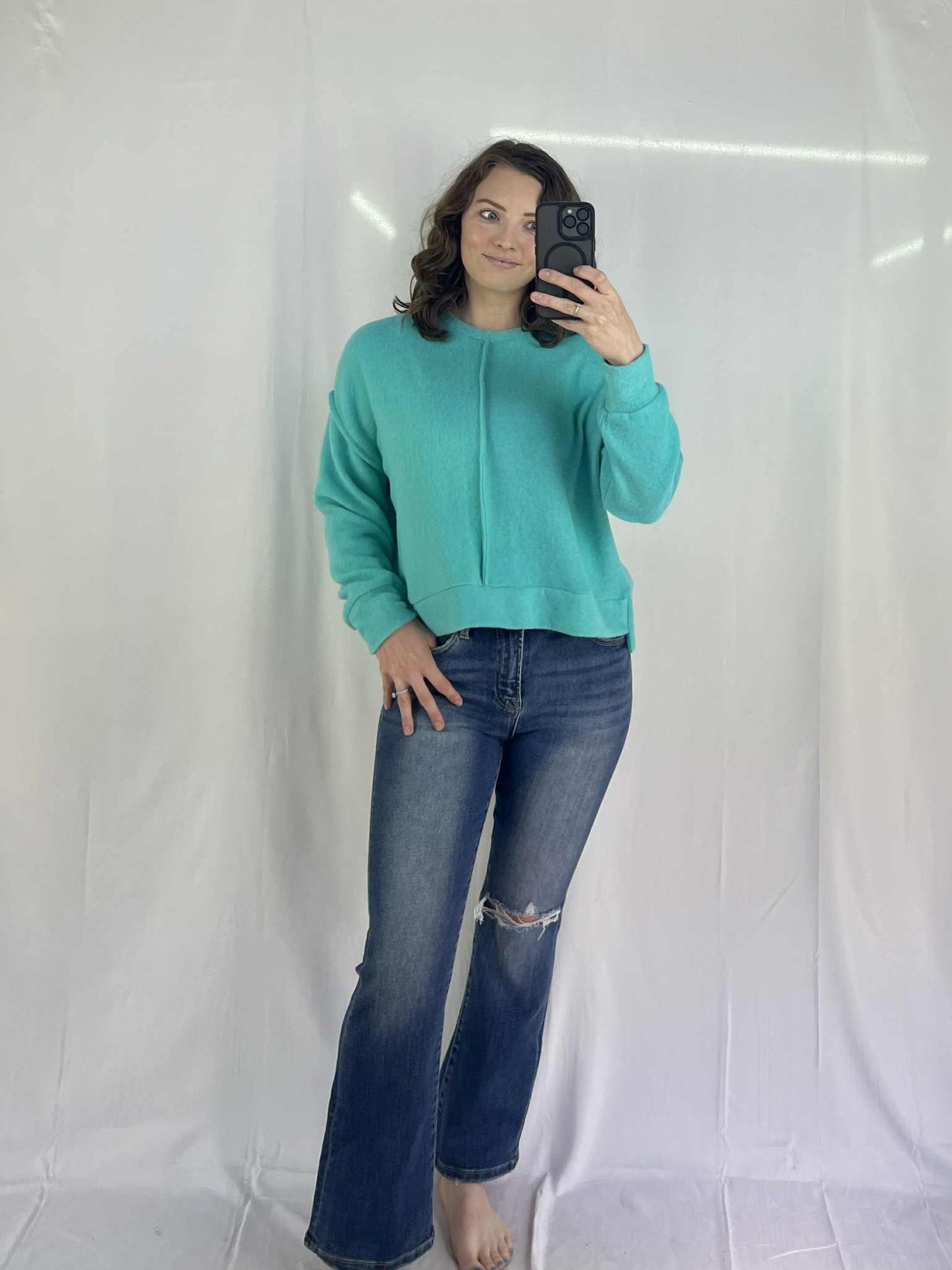 BRUSHED MELANGE HACCI HI-LOW HEM SWEATER
