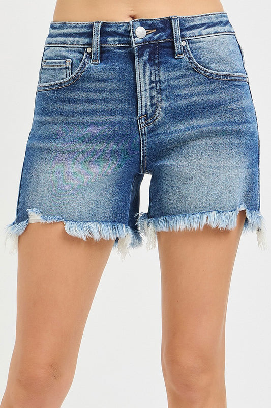 MID RISE FRAYED SHORTS