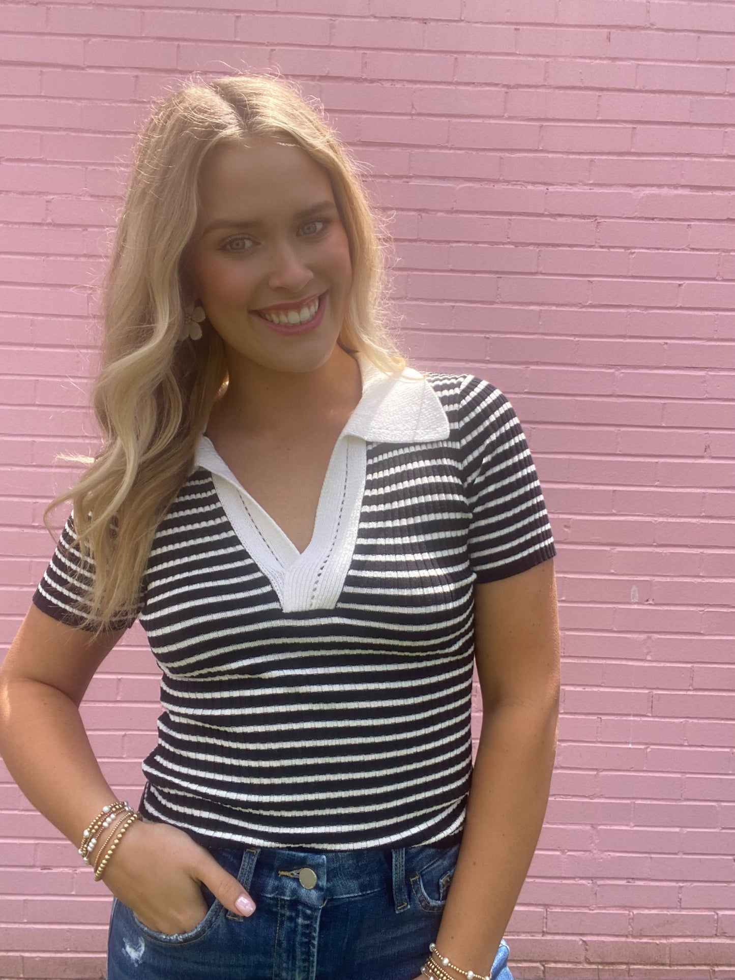 Black and White Collar Shirt
