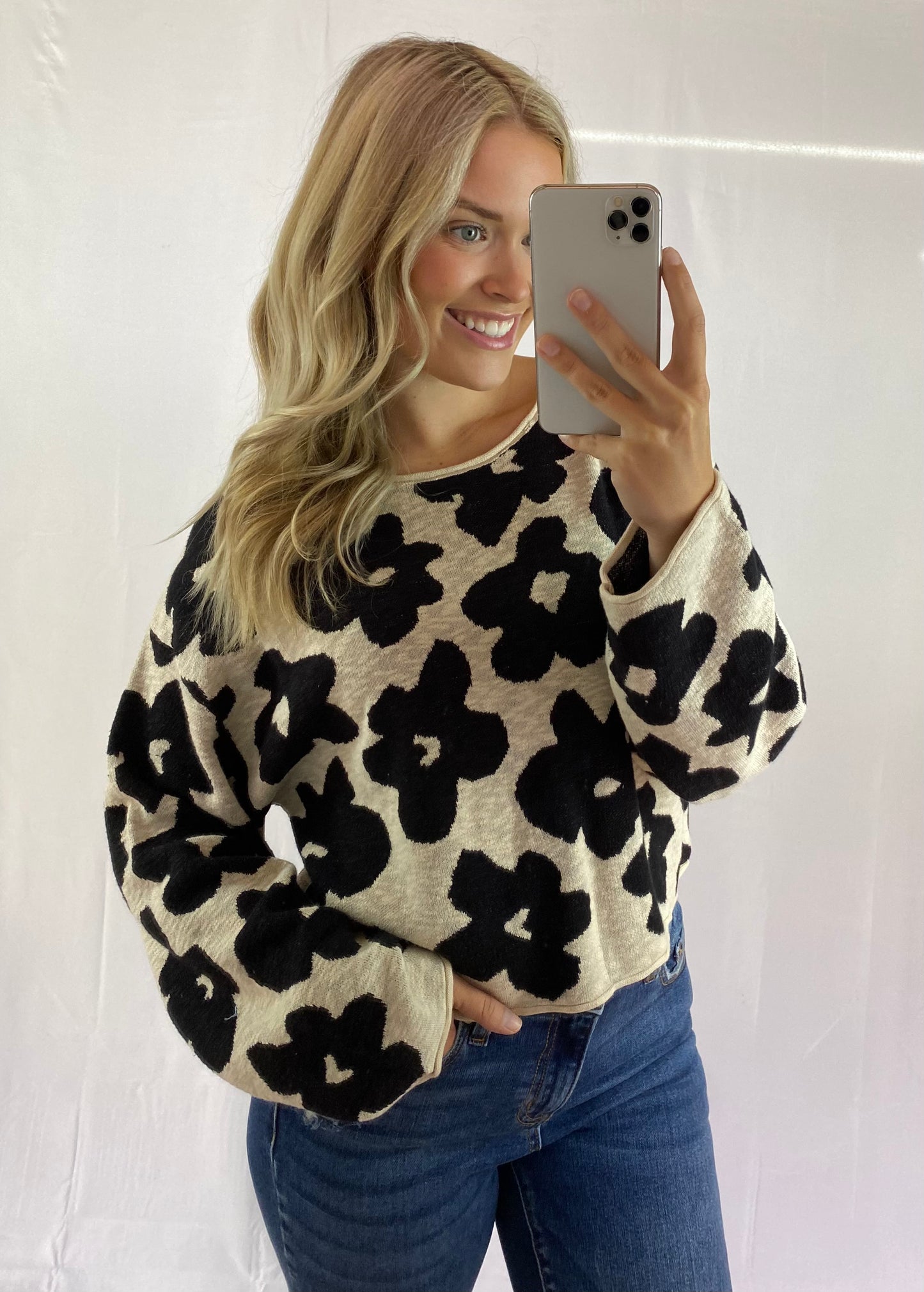 Loose Fit Flower Lightweight Sweater Top