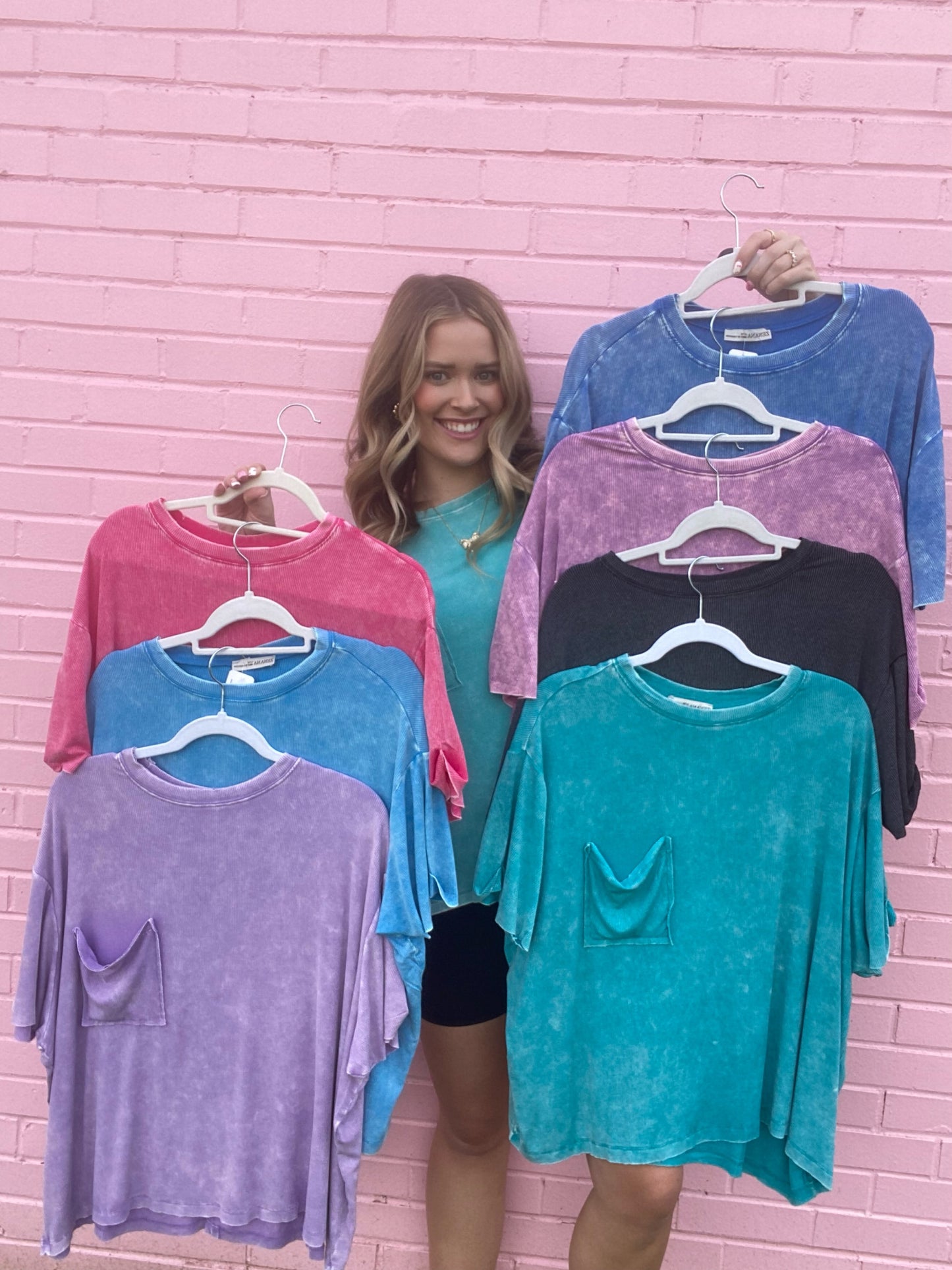 WASHED RIBBED CUFFED SHORT SLEEVE