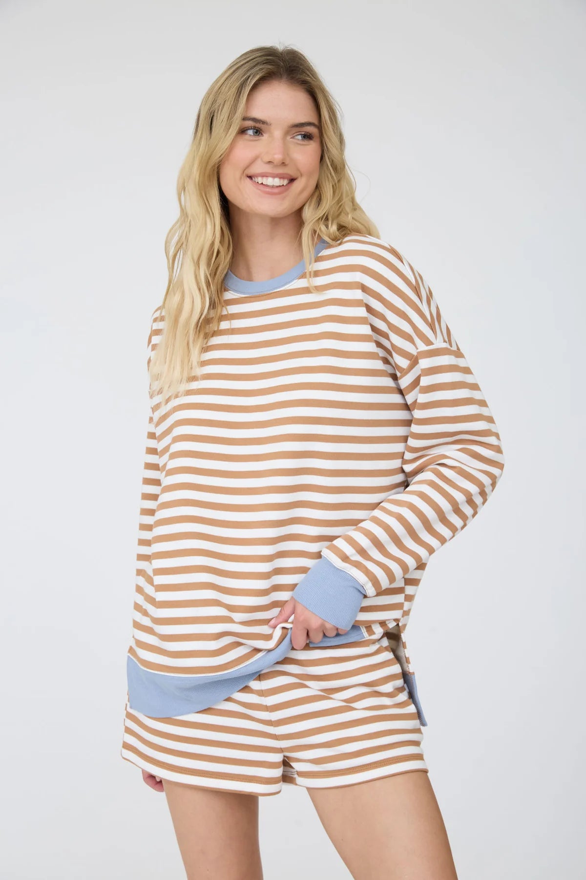 STRIPED BOXY LONG SLEEVE CONTRAST KNIT TOP