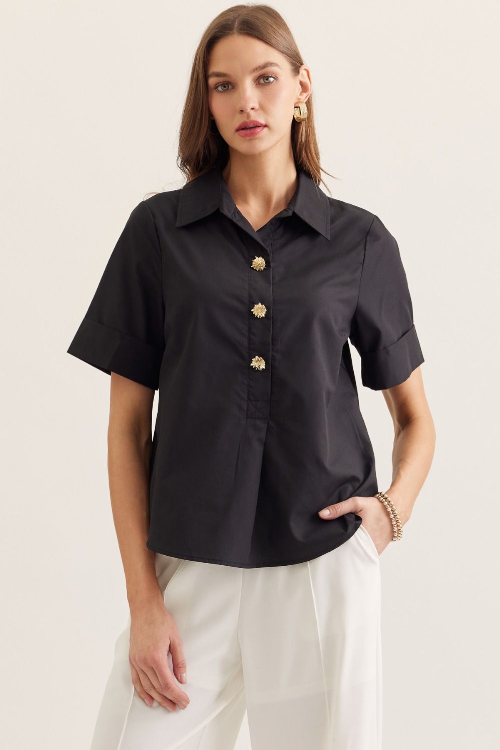 Solid short-sleeve top w/ front gold buttons